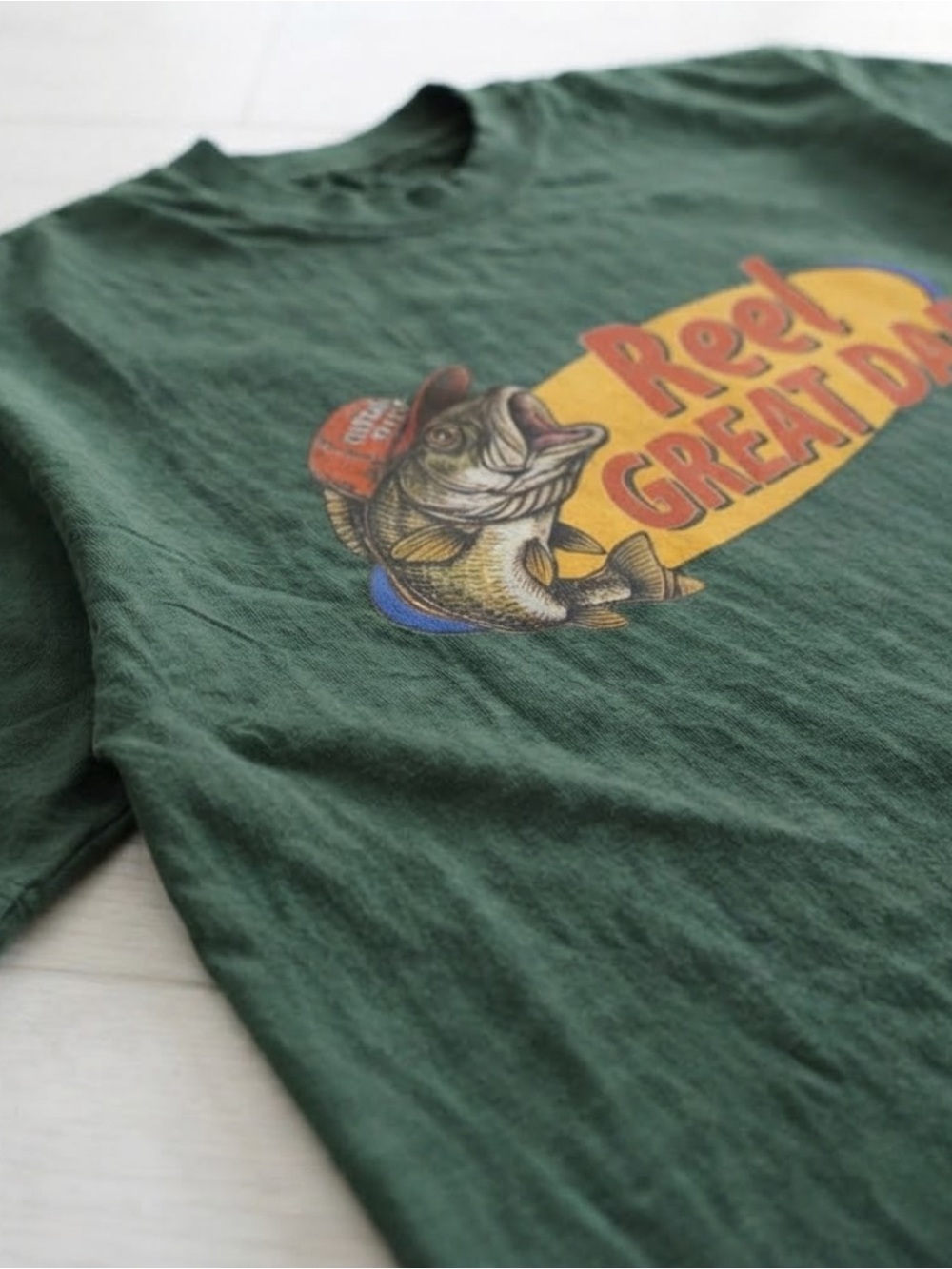Reel Great Dad Fishing Graphic T-Shirt - Dark Green - Picture 2 of 2